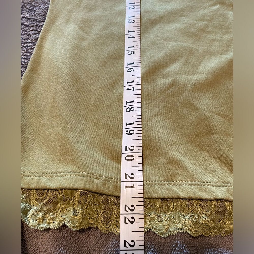 Sage green sleeveless top - Picture 6 of 7